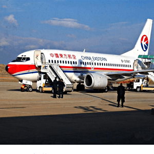 南宁机场货运航空快运业稳步发展的原因是什么？